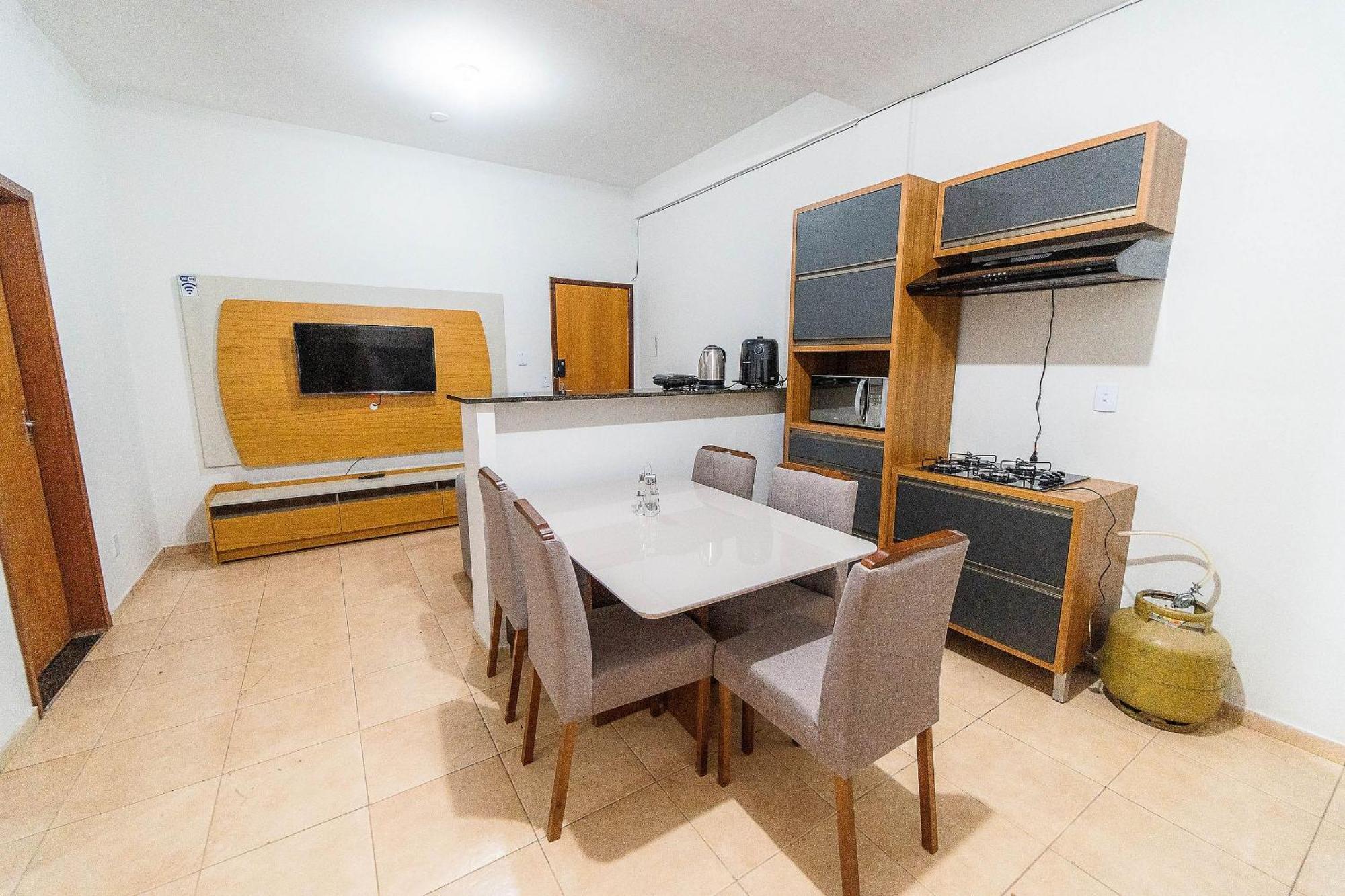 Apartamentos 2 Qtos C/Suite ,Cozinha Completa, Wi-Fi 1Giga, Jr Catito Brasília Eksteriør billede